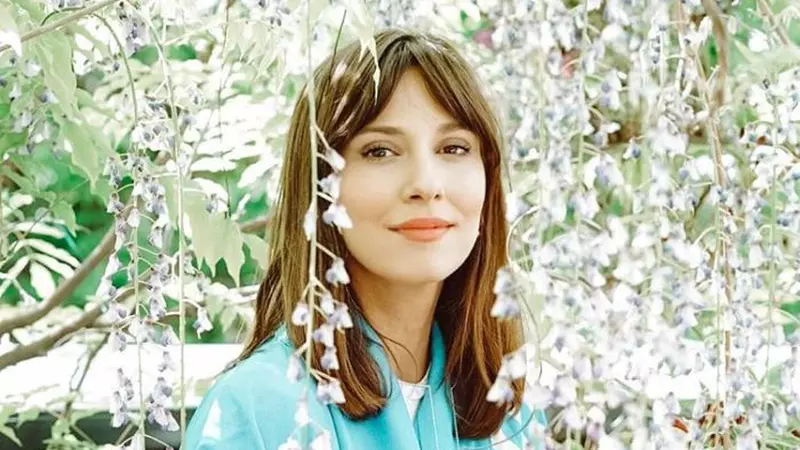 Dana Rogoz, mesaj tulburător, la 6 ani de la moartea tatălui ei:” Acum, mai mult ca în alți ani, am nevoie de tine”. Vedeta urmează să nască din clipă-n clipă