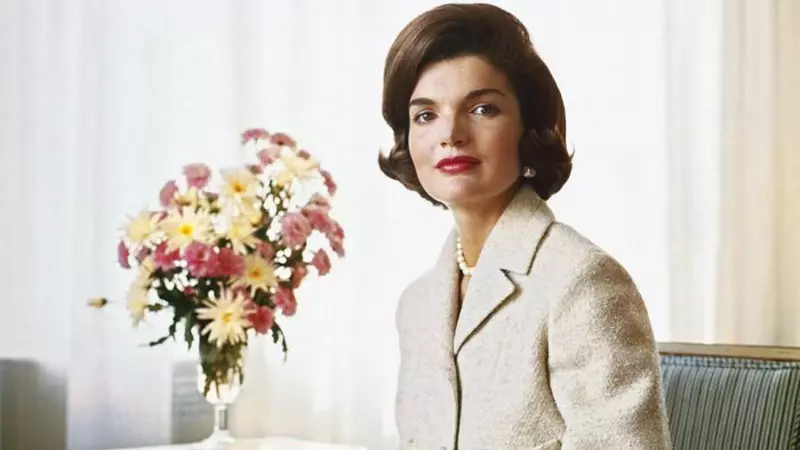 Dieta de urgență la care apela Jackie Kennedy atunci când se îngrășa câteva kilograme. La un moment dat se rezuma la 600 de calorii pe zi!
