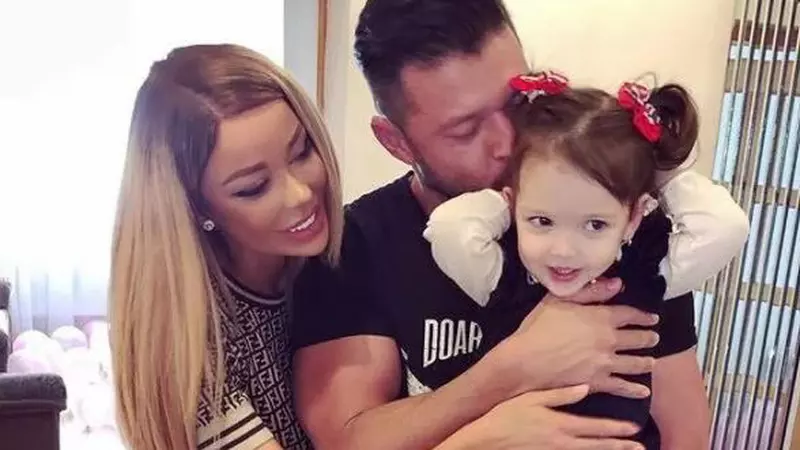 Familia s-a reunit! După despărțirea de Alex Bodi, Bianca Drăgușanu a petrecut o zi întreagă alături de Victor Slav!