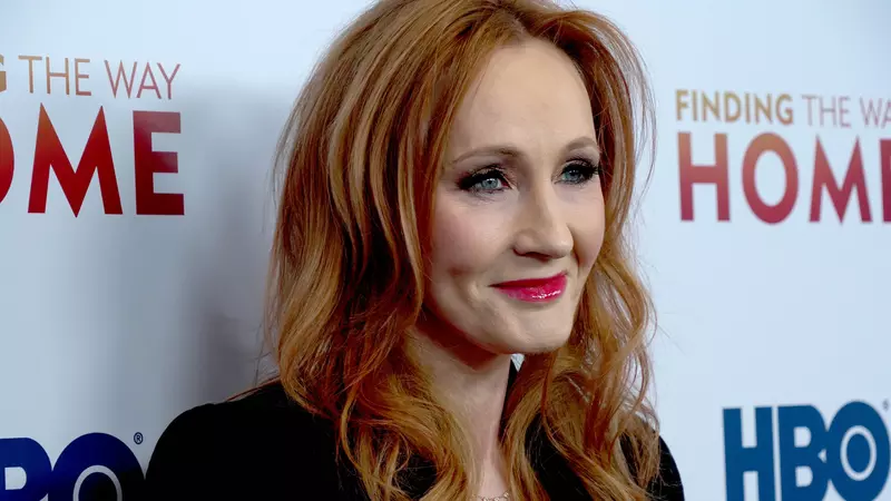Scriitoarea JK Rowling, victima abuzurilor domestice și sexuale! Declarația halucinată a fostului soț: "Nu-mi pare rău că am pălmuit-o!"