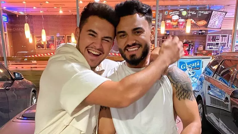 S-a aflat motivul pentru care Jador și Mario Fresh au fost bătuți în Mamaia: "Jador era plin de ciulini, că și el s-a ascuns în boscheți"