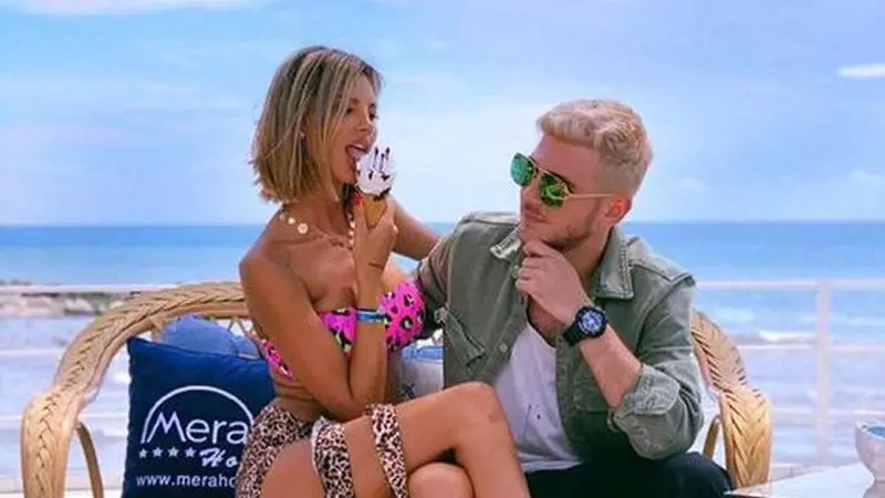 Dragoste cu năbădăi! Ramona Olaru și Cuza s-au împăcat... nici ei nu mai știu a câta oară! Au uitat de supărări și au petrecut weekendul la mare