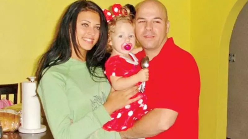 Cum arată sora "secretă" a Antoniei. Alessia are 9 ani  este campioană la înot