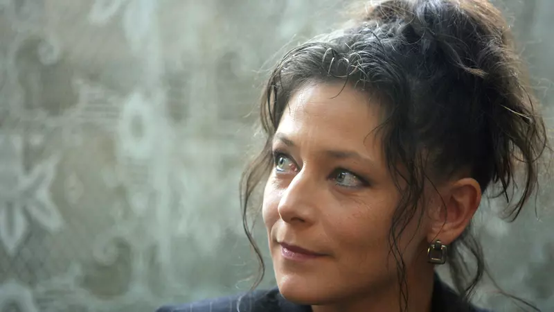 Ce face și cum arată actrița Cătălina Mustață, la patru ani după ce s-a mutat în America. După divorțul de Florin Zamfirescu, s-a căsătorit cu fostul ei diriginte