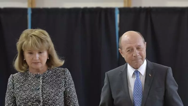 Apariție rară, în public! Cum a fost surprinsă Maria Băsescu, la cumpărături: cum s-a îmbrăcat când s-a dus la supermarket