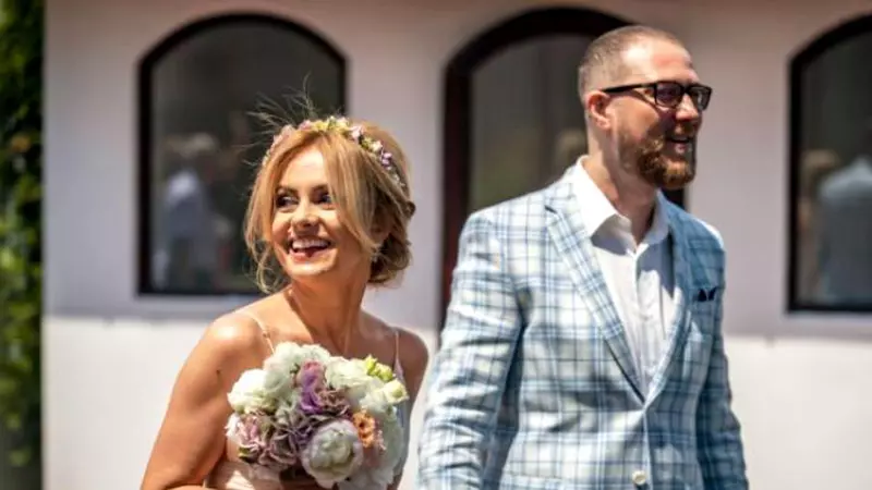 Simona Gherghe și soțul ei au împlinit doi ani de căsnicie! Motivul pentru care ceremonia religioasă a avut loc în secret