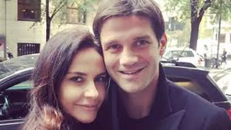 Adelina și Cristi Chivu au împlinit 12 ani de căsătorie. Cum arată fosta prezentatoare TV la 38 de ani: e neschimbată față de acum un deceniu, când a părăsit România