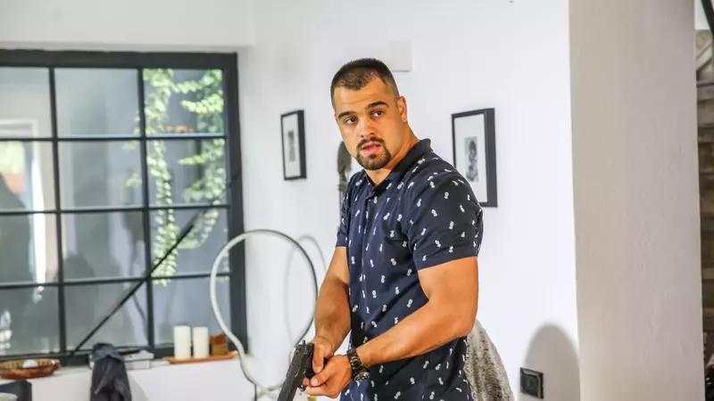 George Piștereanu participă la Ferma: „La 12 ani am lucrat cu tata în construcții, în Italia”