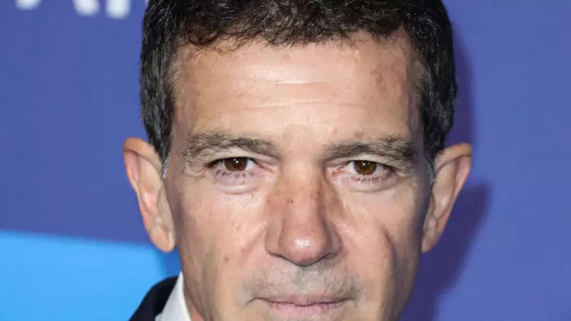 Antonio Banderas s-a vindecat de coronavirus, după 3 săptămâni de izolare. Ce mesaj le transmite bolnavilor de COVID-19