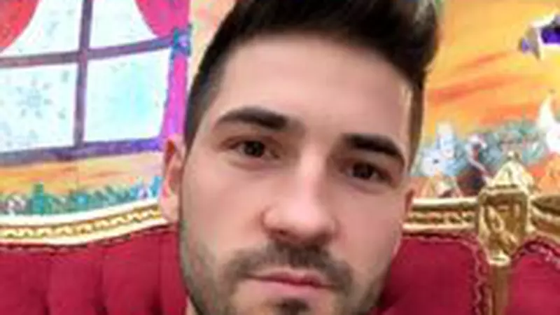 Cine este David Stancu de la Mireasa. Concurentul a venit în emisiune alături de mama lui, doamna Mia