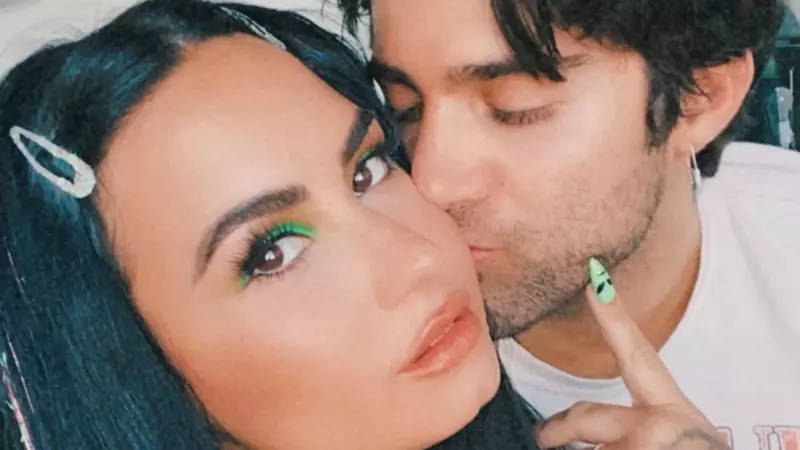 Demi Lovato și Max Ehrich s-au despărțit, după două luni de logodnă