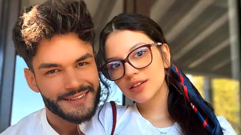 Emoții pentru Cleopatra Stratan și Edward Sanda. Părinții lor s-au cunoscut, în sfârșit! "Am stabilit lucruri serioase: nunta, botezul..."