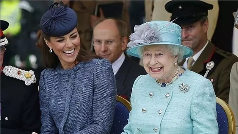 Elisabeta a II-a nu a vrut-o pe Kate Middleton în familie! De ce avea Regina "dubii serioase" față de iubita Prințului William