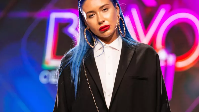 Cine este Emy Alupei, noua concurentă Bravo, ai stil! E prima solistă de muzică trap, din România