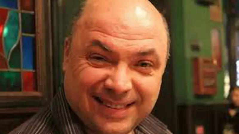 Drama neștiută a lui Constantin Zamfirescu, actorul din serialul Trăsniții, care se luptă cu cancerul: a suferit un AVC și i-a murit un copil