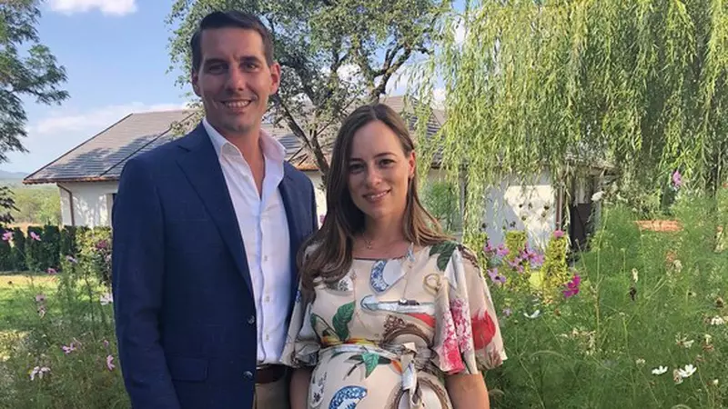 Alina Binder a născut o fetiță. Fostul principe Nicolae a devenit tată: ”Regele Mihai, bunicul meu, ne ocrotește”