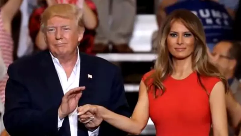 Melania Trump se gândește la divorț de mulți ani. Gesturile care dau de gol că relația lor s-a răcit: "Prezența ei alături de el este mai mult un lucru de imagine"