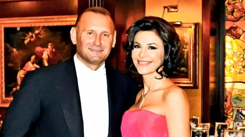 Viorel Cataramă a recunoscut că are mai multe operații estetice! Este chiar pacientul soției sale, Adina Alberts