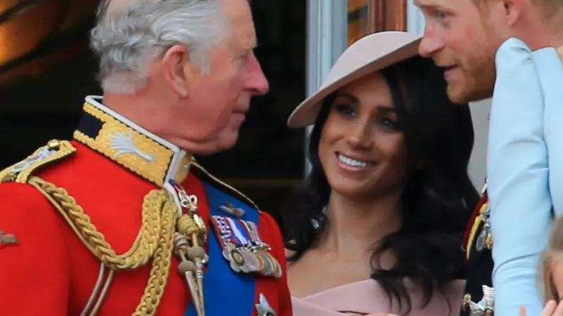 Prințul Charles și Meghan Markle au devenit dușmani! De ce s-a înfuriat fiul Reginei: "Să nu te mai întorci niciodată!"
