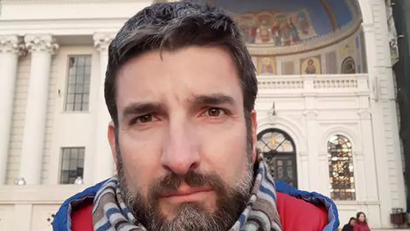 Silviu Biriș s-a transformat din actor în preot! A îmbrăcat sutana și a ținut predică în biserică