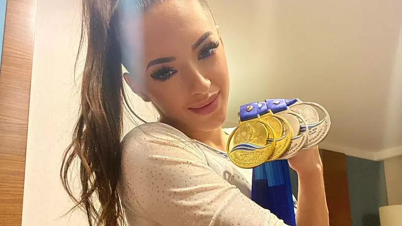 Larisa Iordache a luat două medalii de aur și două de argint la CE de gimnastică! "Mi-au spus că nu voi reuși"