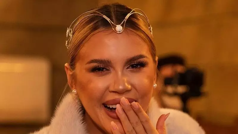 Emily Burghelea va avea fetiță: "Mi-aș dori să nasc în apă!"