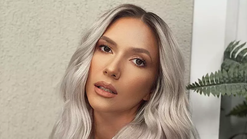 Adela Popescu a avut probleme cu cele două sarcini: ”M-am chinuit”