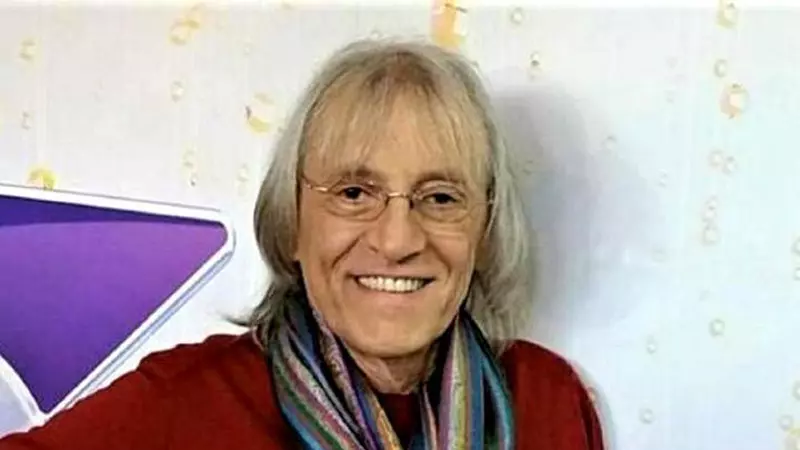 Mihai Constantinescu ar fi împlinit 75 de ani! Gestul emoționant al Mihaelei, prima lui soție, la mormântul artistului