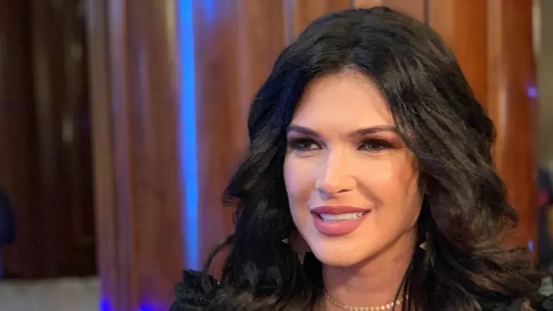 Cum scapă Monica Bârlădeanu de celulită. La 42 de ani, arată ca la 20