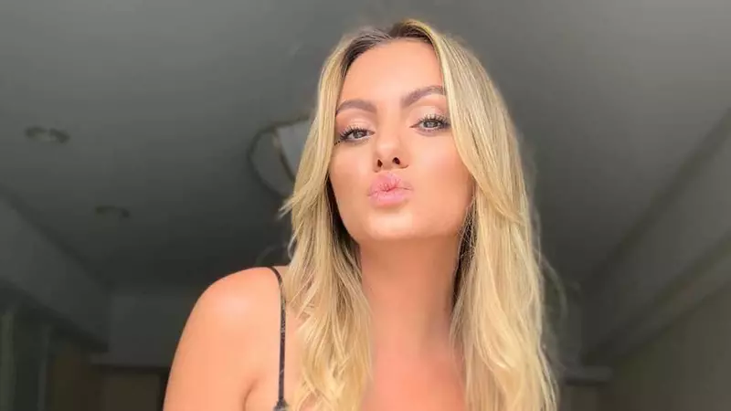 Alexandra Stan de la Survivor are iubit. Andreea, sora ei, a spus tot: "Are încredere în ea și o susține"