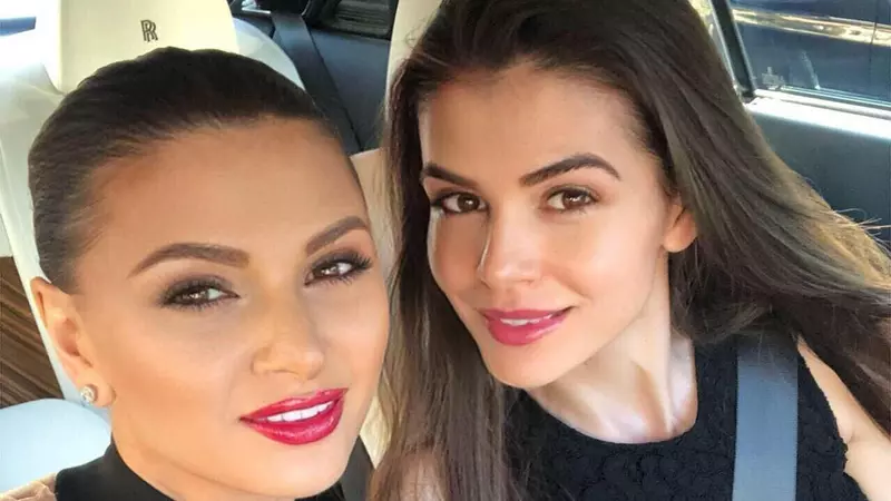 Monica Gabor s-a întors în România, după 4 ani. Ce mesaj a transmis de la mormântul părinților ei