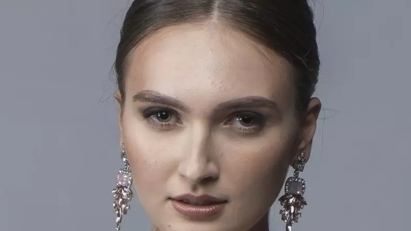 Cine este Dominique Nuță de la Burlacul. Cum arată în lenjerie intimă