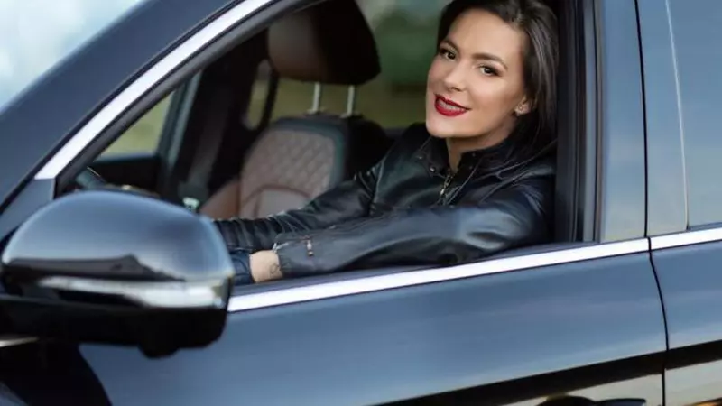 O mai ții minte pe Roxana Ciuhulescu? Cu ce se ocupă fosta vedetă PRO TV: este consilier de ministru