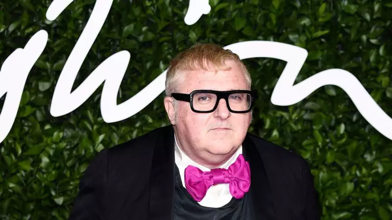 Creatorul de modă Alber Elbaz a murit la 59 de ani. Era infectat cu COVID-19