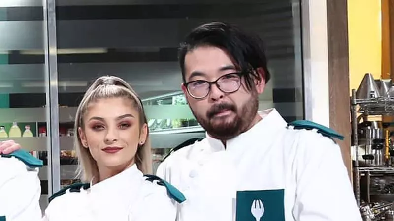 Rikito Watanabe, îndrăgostit de Elena Matei, la Chefi la cuțite. "Mi-a căzut cu tronc"