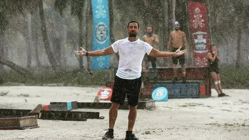 Imagini de la Survivor România, în timpul Uraganului Elsa. Daniel Pavel a filmat tot
