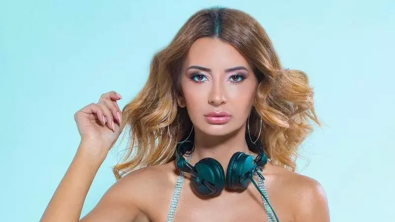 Cine este DJ Harra de la Splash! Vedete la apă. A fost abandonată în maternitate