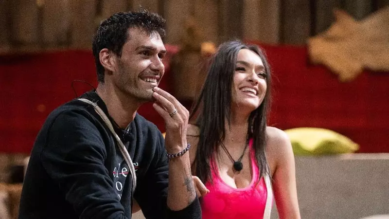 Gestul surprinzător făcut George Burcea, după ce Viviana Sposub a șters toate pozele cu el de pe Instagram