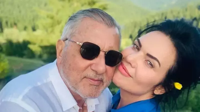 Ce promisiuni i-a făcut Ilie Năstase soției sale la Mormântul Sfânt al lui Arsenie Boca: „Până acum a fost cuminte”