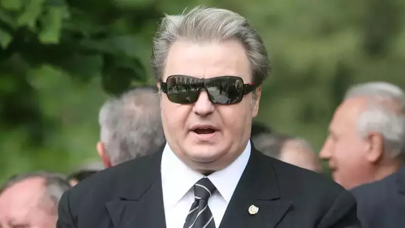 Motivul pentru care fiicele lui Corneliu Vadim Tudor locuiesc încă în casa părintească: „Tata...”