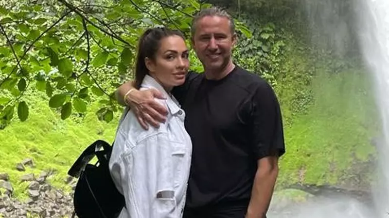 Iubita lui Laurențiu Reghecampf este hărțuită pe social-media: „Mi-au creat conturi fake!”