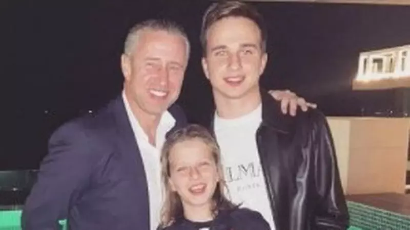 Laurențiu Reghecampf și-a vizitat fiul când Anamaria Prodan se afla în Dubai: „Ne lipsește tuturor”