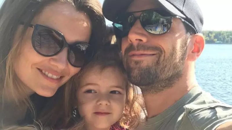 Cum s-au cunoscut Adrian Nartea și soția lui și la cât timp s-au mutat împreună: „Ne-am întâlnit în Tunisia” / EXCLUSIV