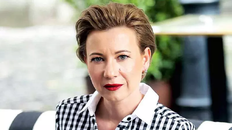 Cum s-au împăcat Mirela Oprișor, alias Aspirina din Las Fierbinți, și cel care i-a devenit soț, după o despărțire de 8 ani: „Trebuie să știi să faci și sacrificii” / EXCLUSIV