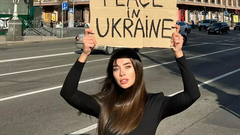 Ce mesaj a transmis Hanna Nepliakh, Miss Ucraina 2021, după ce Rusia a invadat țara: „Ucrainenii nu vor război!”