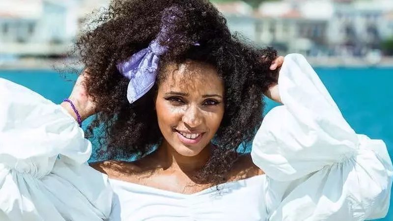 Cine este Rebecca Bumpuțu de la Chefi fără limite. A participat la Românii au Talent