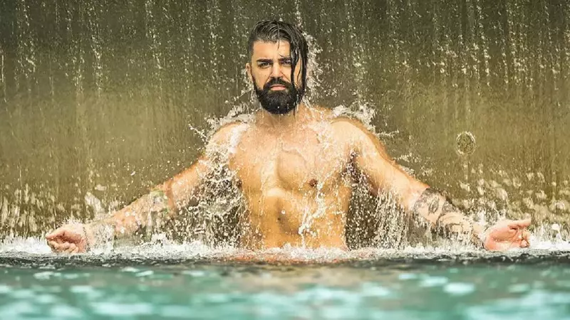 Cine este Ali Habron, ispita de la Insula Iubirii. Este de meserie stomatolog