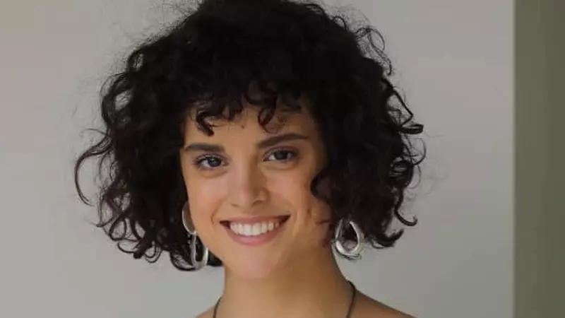 Diana Sar recunoaște că ar putea fi atrasă de o persoană de același sex: „Dacă aş întâlni femeia cu care să am o relaţie, nu m-ar interesa ce zice lumea”