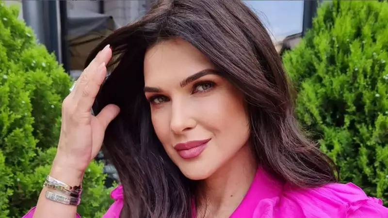 Ce semnificație are brățara de care Monica Bârlădeanu nu se desparte niciodată. Actrița a asistat la un miracol: "La Psalmul 35 a deschis ochii"