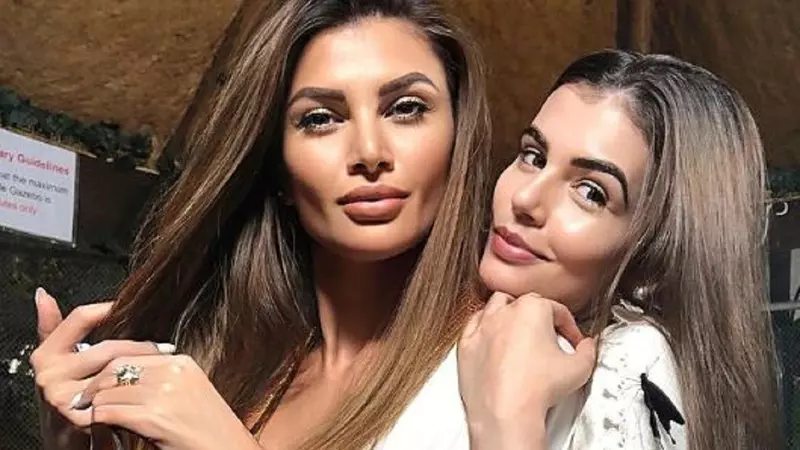 Monica și Ramona Gabor s-au întors în România. Cu cine și-au dat întâlnire: „În sfârșit”